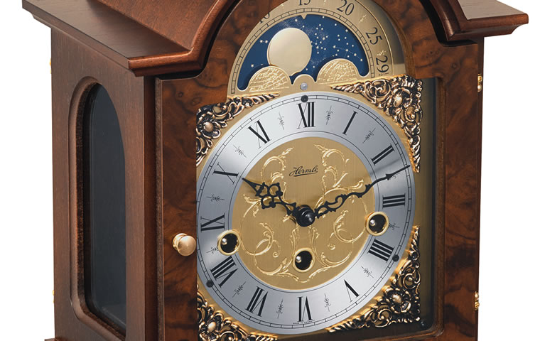 日本最大級の品揃え ヘルムレ スタイリッシュな時計 クォーツ式